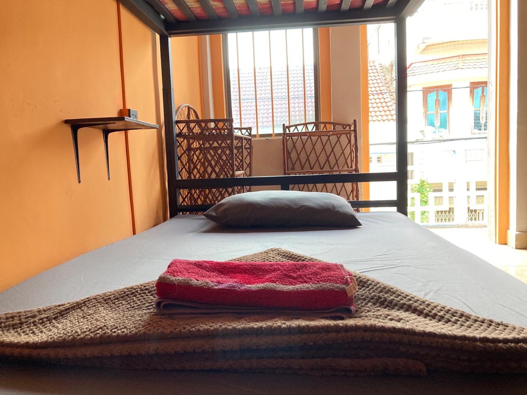 Ganesha Hostel พระตะบอง ภายนอก รูปภาพ