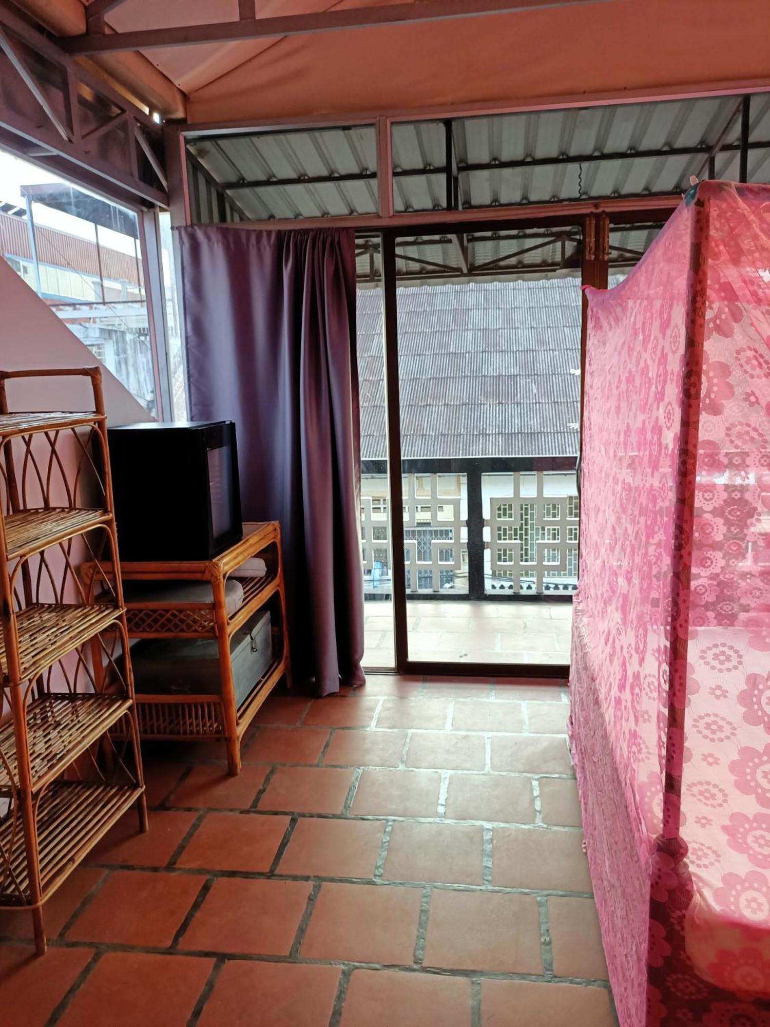 Ganesha Hostel พระตะบอง ห้อง รูปภาพ