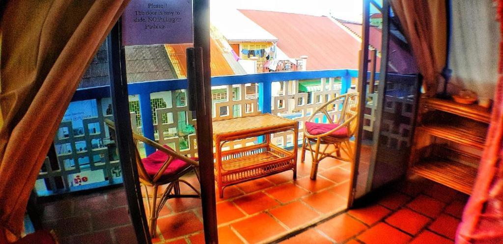 Ganesha Hostel พระตะบอง ภายนอก รูปภาพ